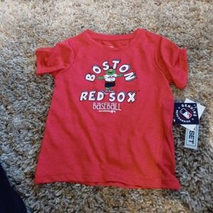 NWT Genuine Merchandise Boston‎ red socks t-shirt